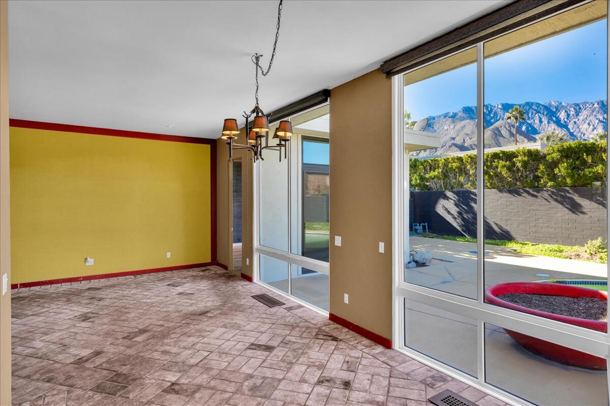 130 West Racquet Club Road, Unit 511 Palm Springs, CA 92262 - Photo 2 of 62 64-13