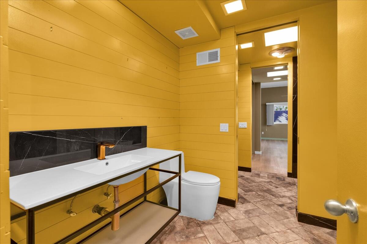 130 West Racquet Club Road, Unit 511 Palm Springs, CA 92262 - Photo 25 of 62 22-22