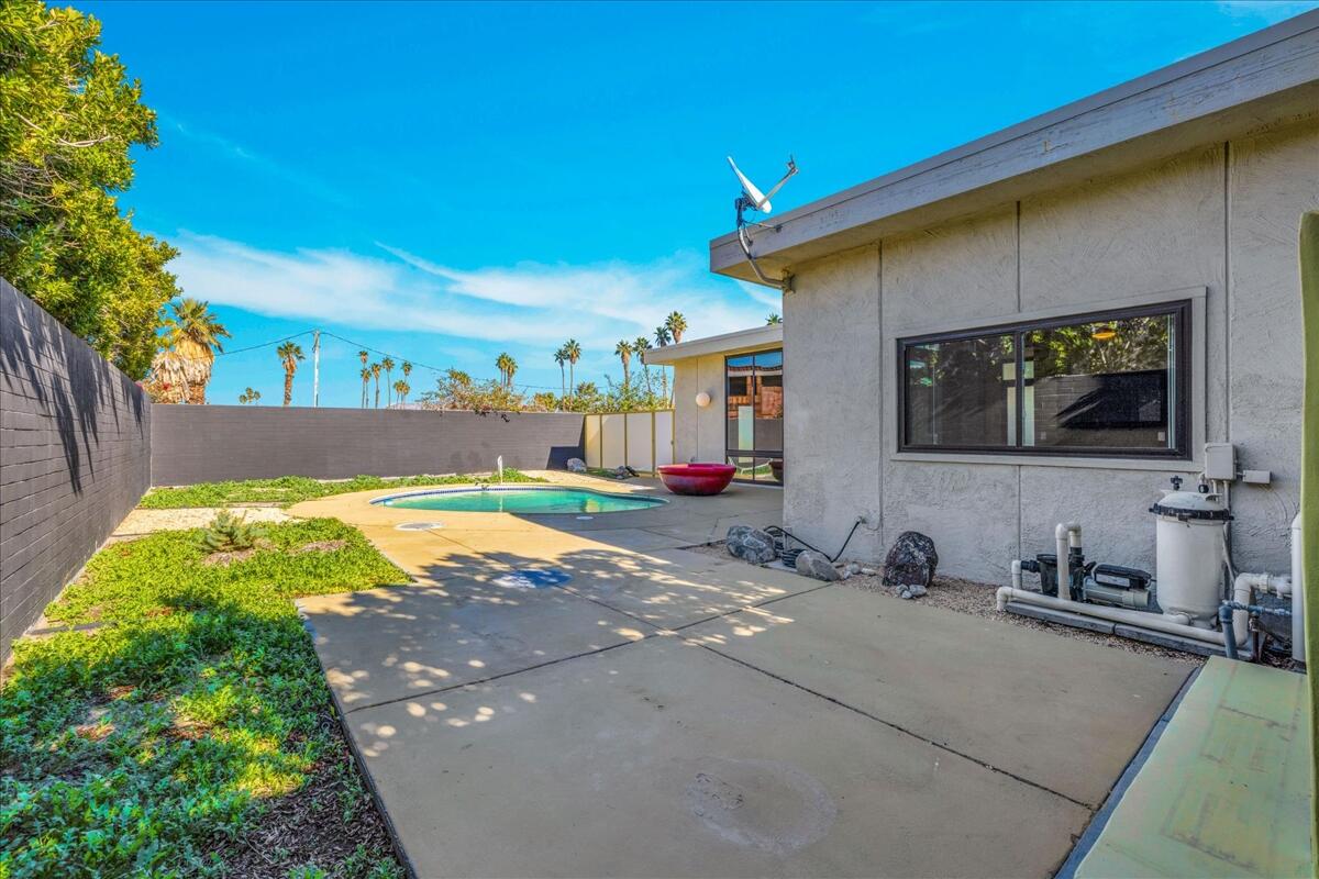 130 West Racquet Club Road, Unit 511 Palm Springs, CA 92262 - Photo 33 of 62 40-40