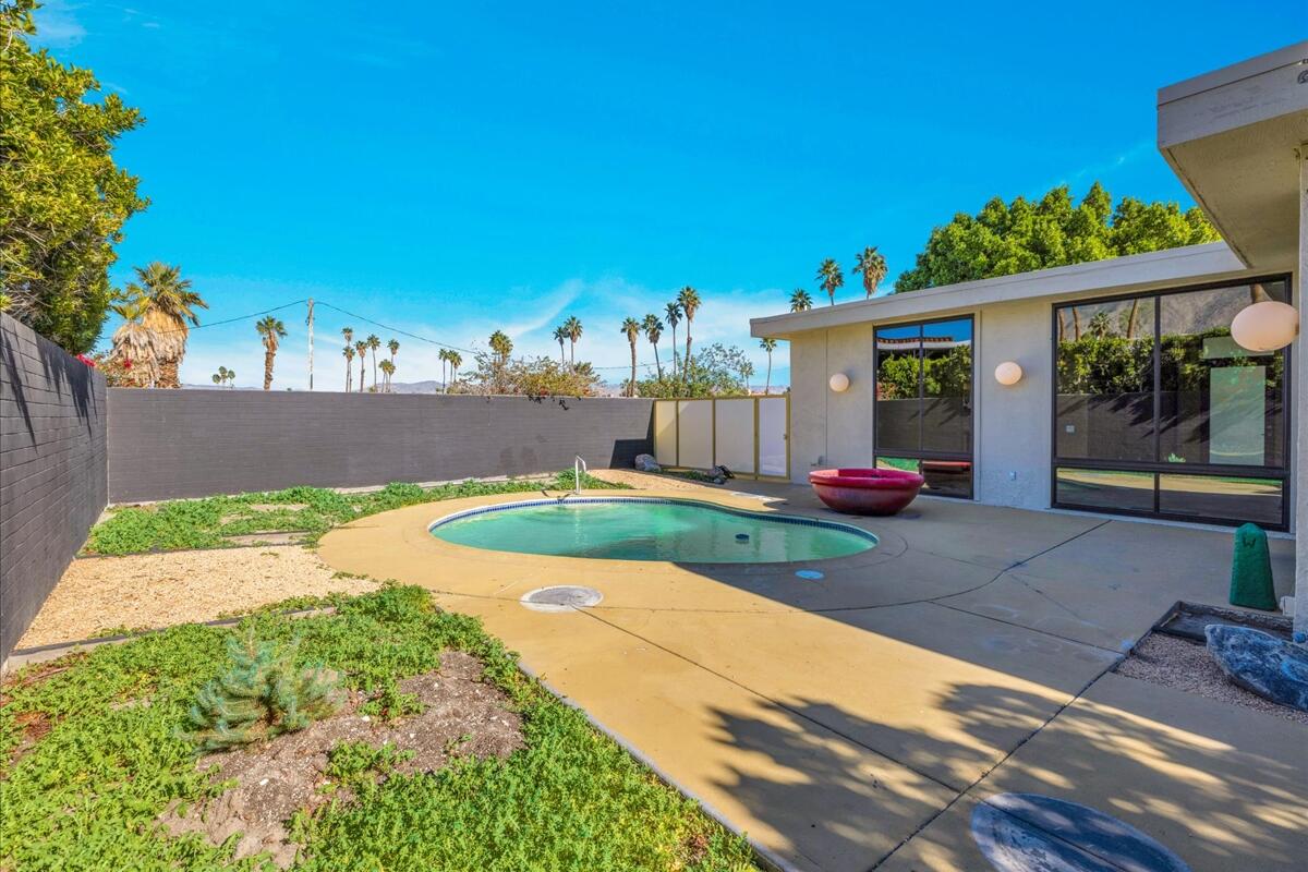 130 West Racquet Club Road, Unit 511 Palm Springs, CA 92262 - Photo 33 of 65 36-36