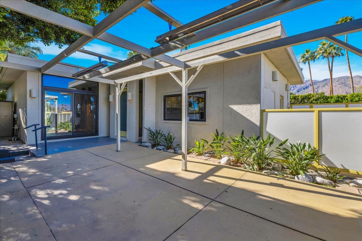 130 West Racquet Club Road, Unit 511 Palm Springs, CA 92262 - Photo 41 of 65 56-05