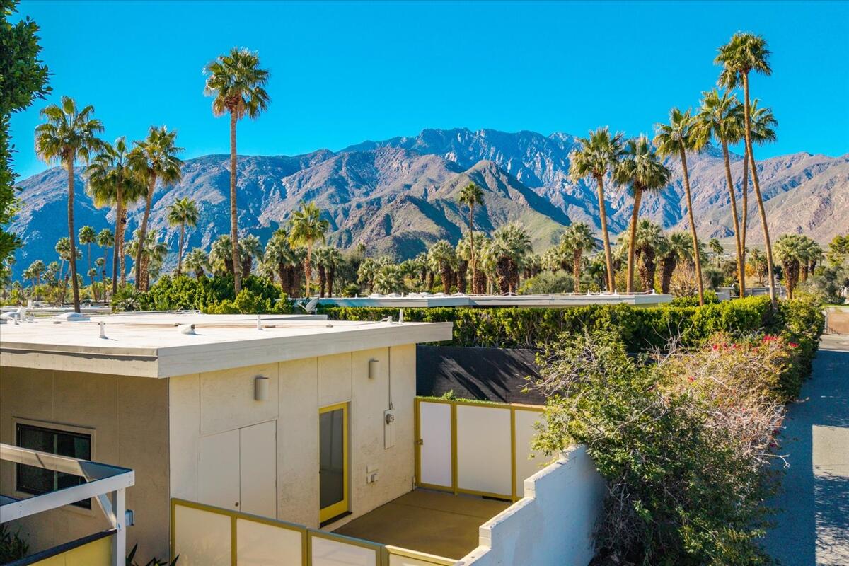 130 West Racquet Club Road, Unit 511 Palm Springs, CA 92262 - Photo 45 of 65 50-50