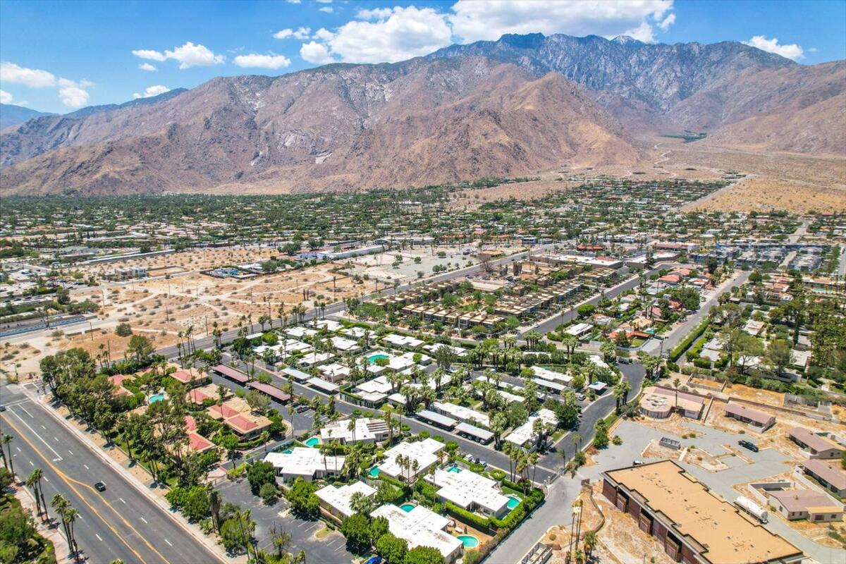 130 West Racquet Club Road, Unit 511 Palm Springs, CA 92262 - Photo 51 of 62 02-130 W RACQUET CLUB Community Shots (8