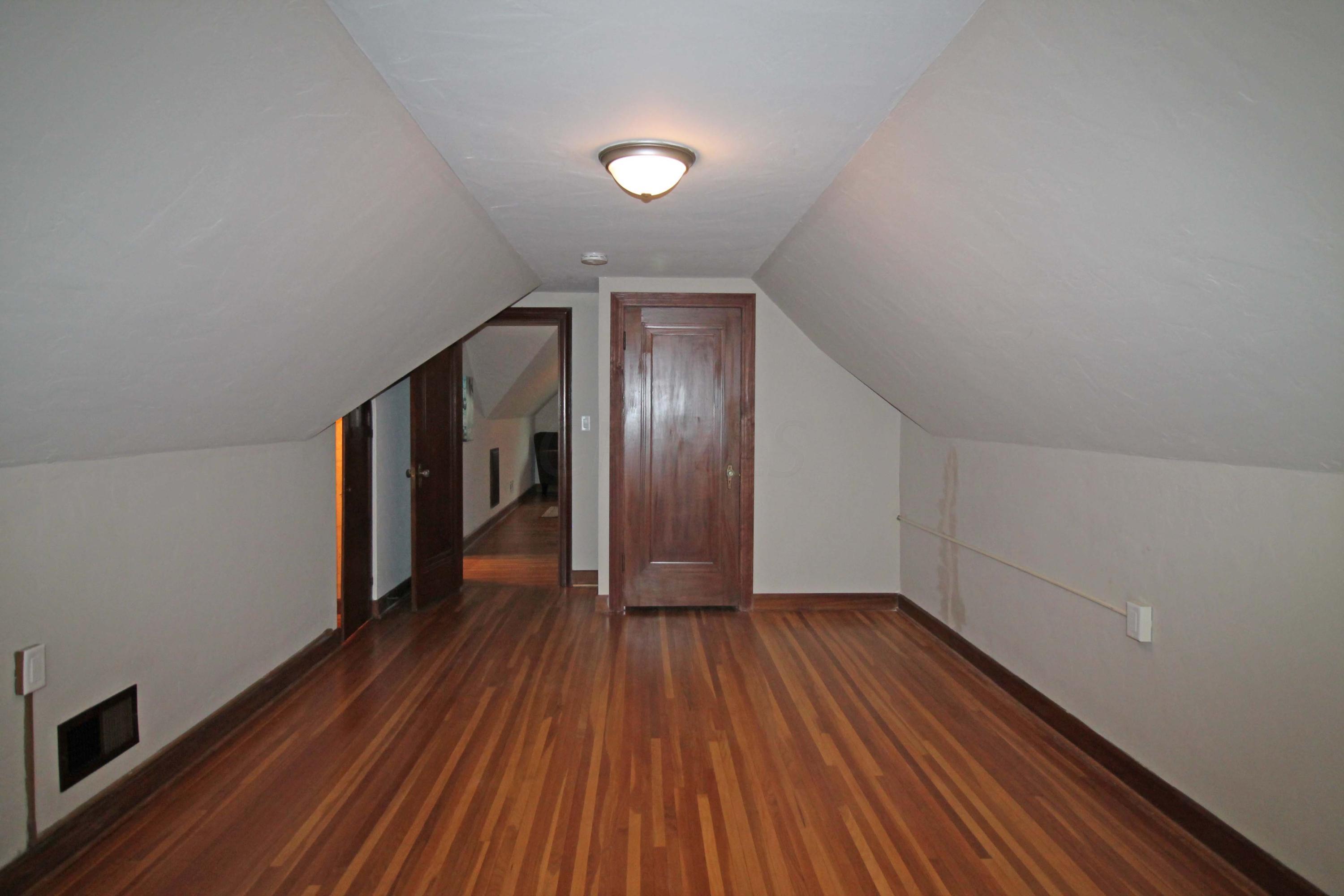 192 West Beaumont Road Columbus, OH 43214 - Photo 46 of 64 Gallery Image 46