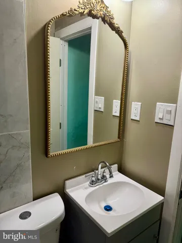 $850 | 141 West Fisher Avenue, Philadelphia, PA 19120