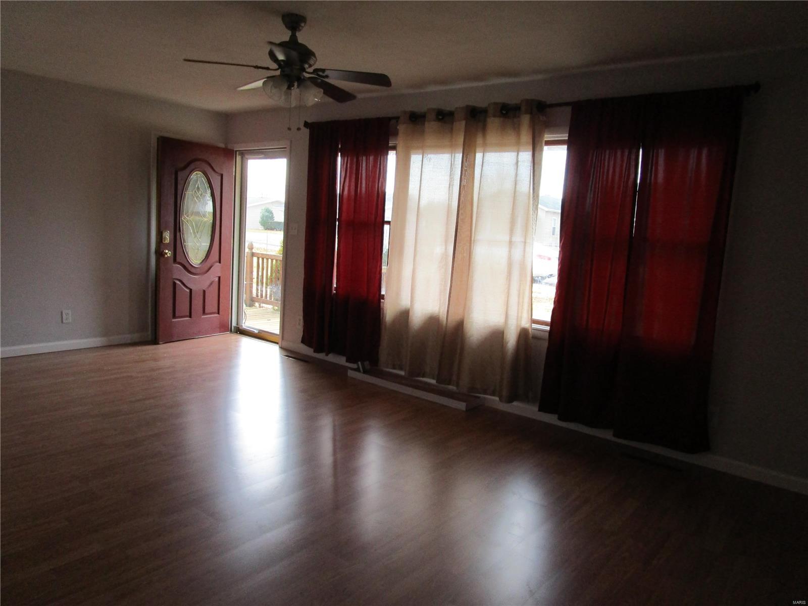 606 South Ridge Avenue Steeleville, IL 62288 - Photo 8 of 42 Gallery Image 8