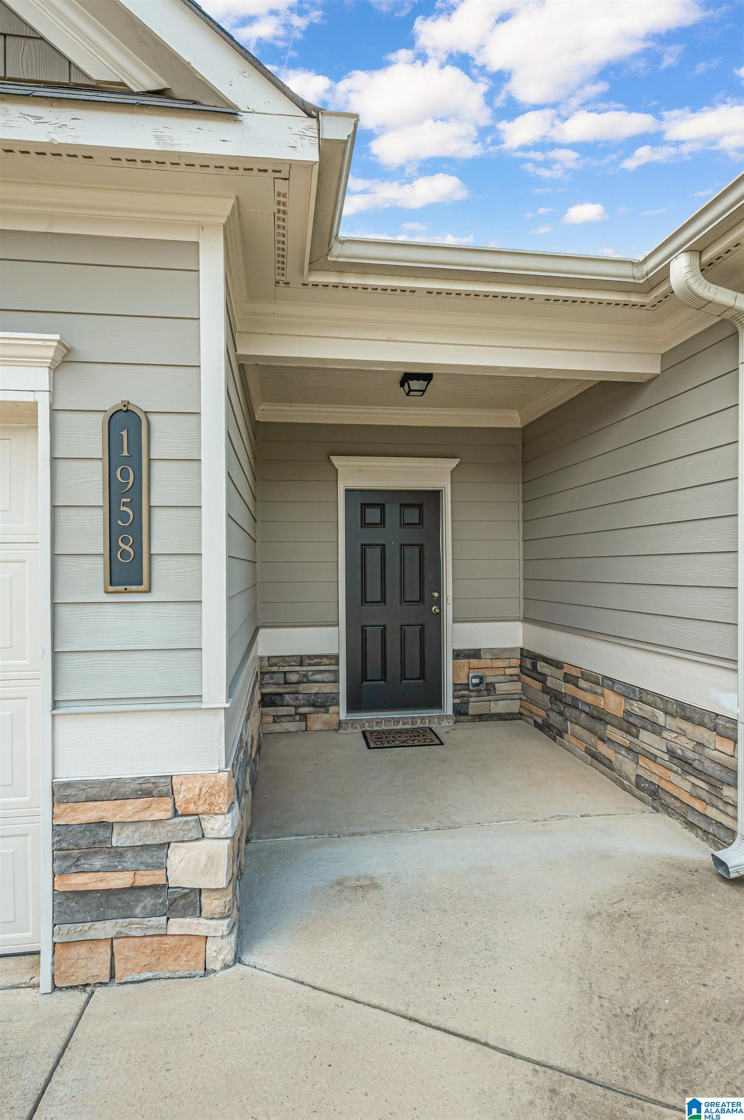 1958 Clarke Road Leeds, AL 35094 - Photo 4 of 34