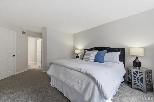 $319,900 | 534 Mallard Lane, Unit B, Sugar Grove, IL 60554