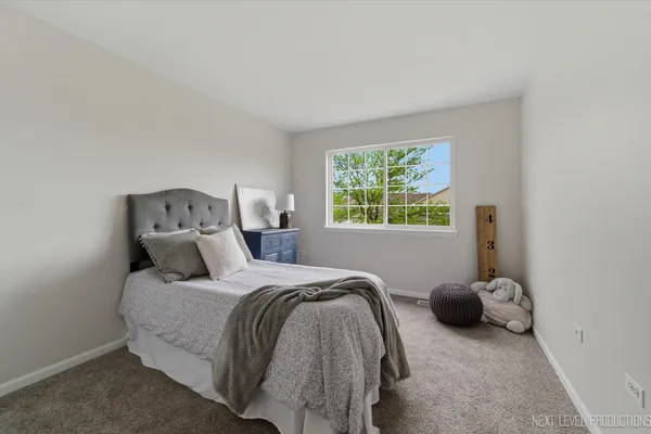 $319,900 | 534 Mallard Lane, Unit B, Sugar Grove, IL 60554