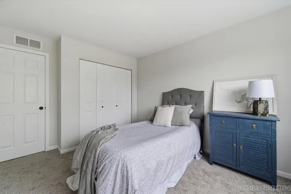 $319,900 | 534 Mallard Lane, Unit B, Sugar Grove, IL 60554