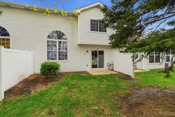 $319,900 | 534 Mallard Lane, Unit B, Sugar Grove, IL 60554