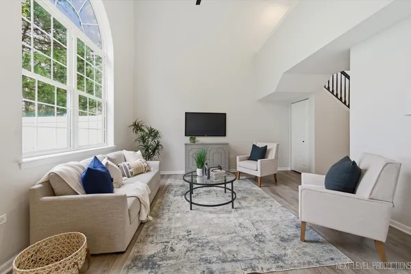 $319,900 | 534 Mallard Lane, Unit B, Sugar Grove, IL 60554