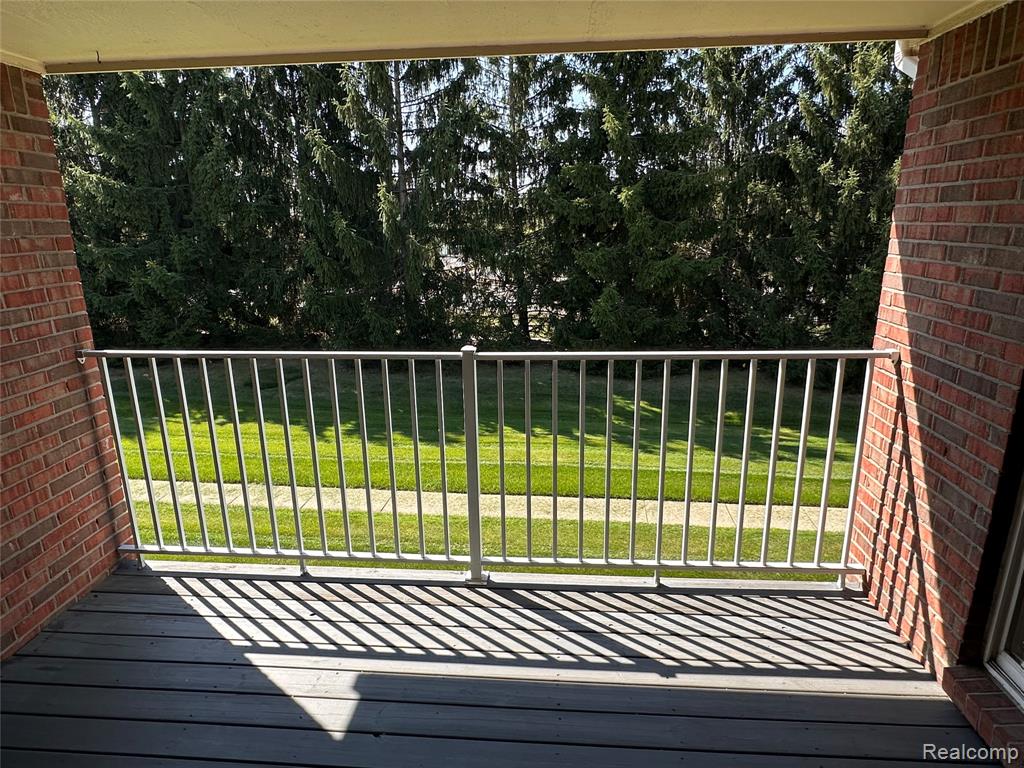 1772 Flagstone Circle Rochester, MI 48307 - Photo 21 of 36
