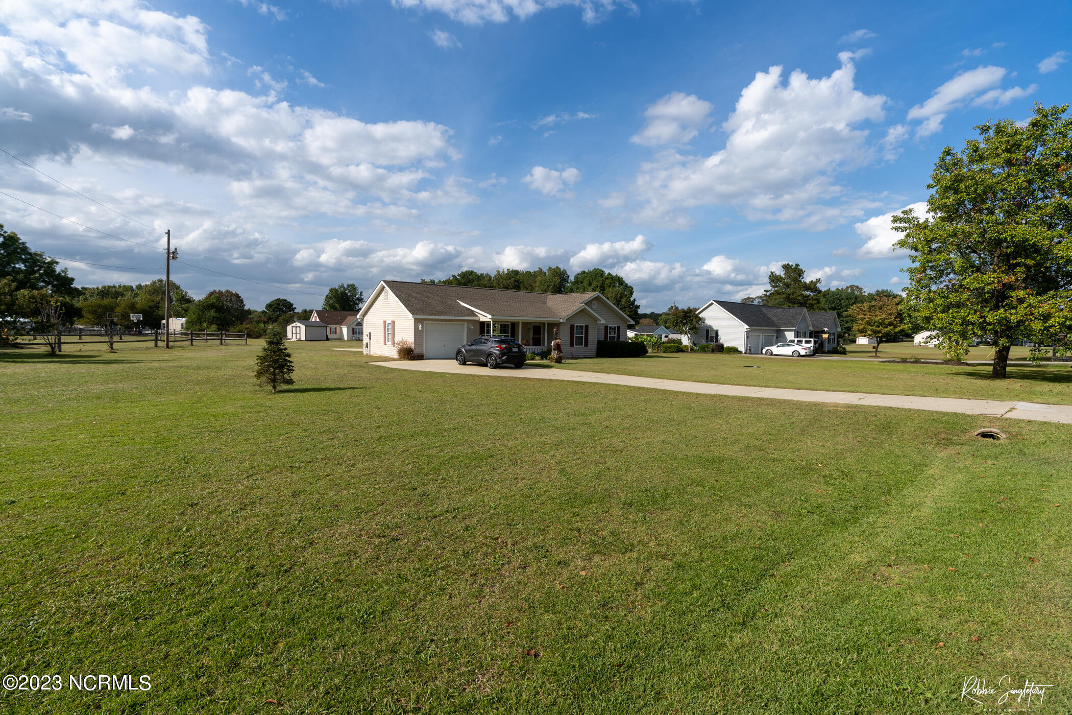 103 Plantation Road Rockingham, NC 28379 - Photo 1 of 32 DSC08094