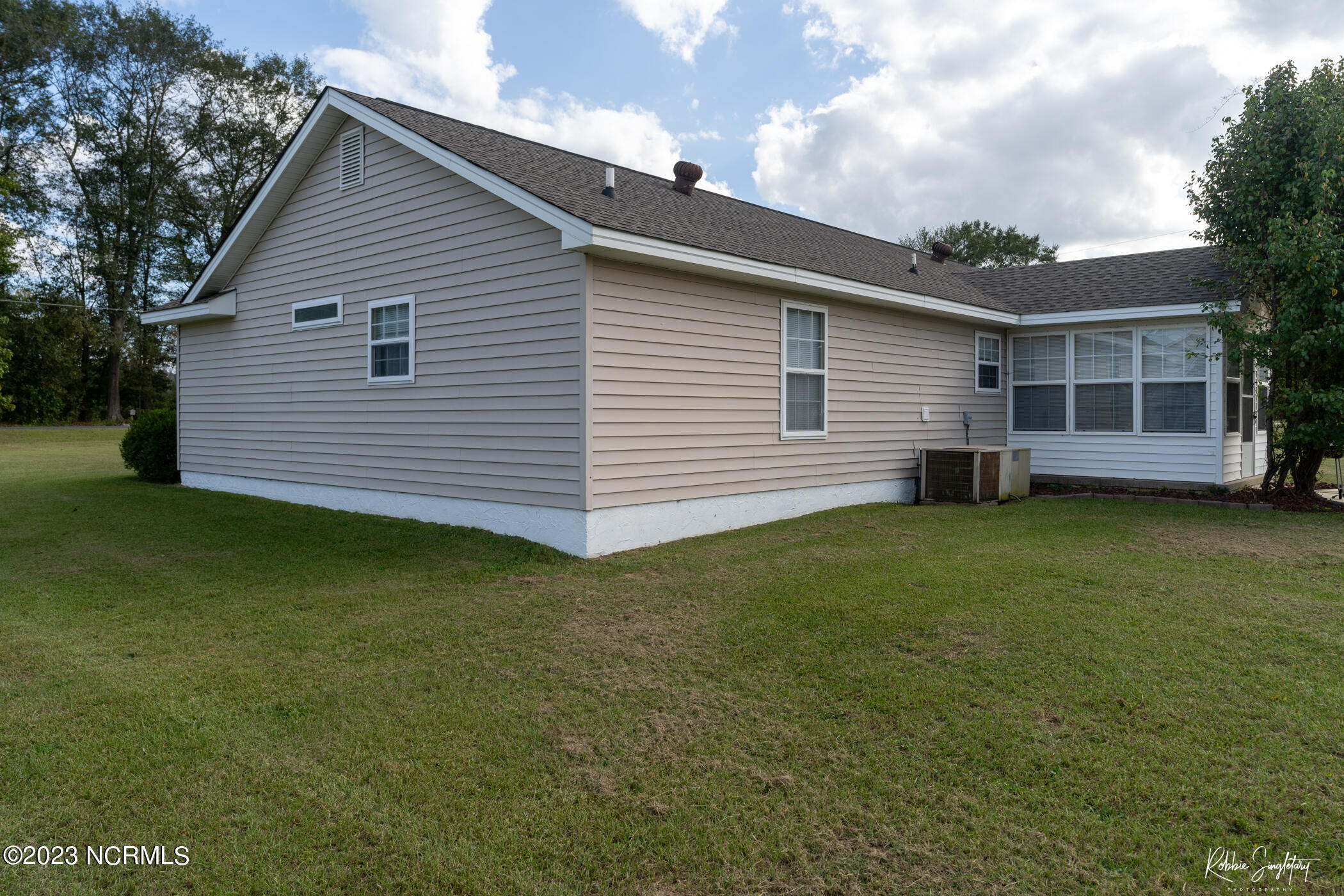 103 Plantation Road Rockingham, NC 28379 - Photo 29 of 32 DSC08102