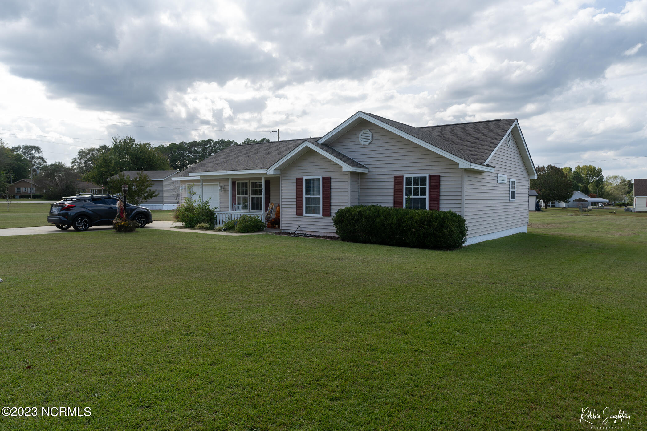 103 Plantation Road Rockingham, NC 28379 - Photo 7 of 32 DSC08101