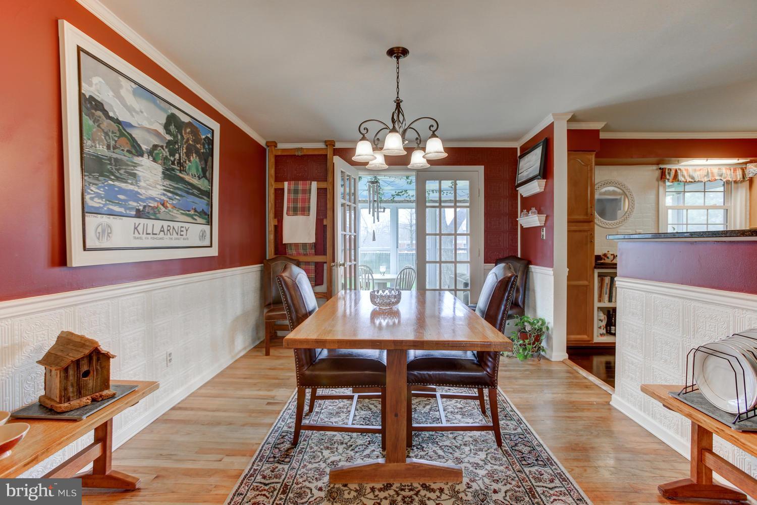 104 Cedar Street Chestertown, MD 21620 - Photo 4 of 16 a dining room with furniture and window
