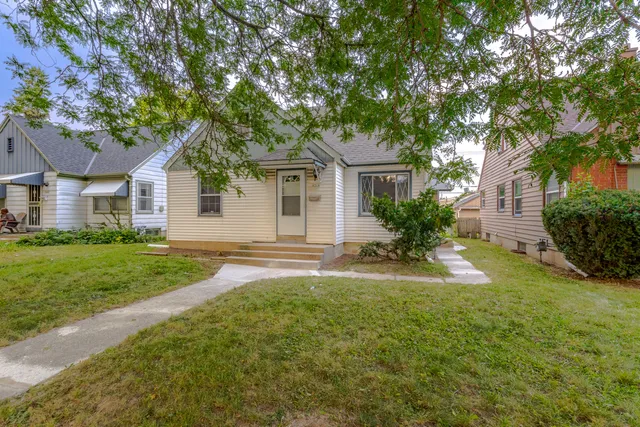 $169,900 | 6314 West Medford Avenue, Milwaukee, WI 53218