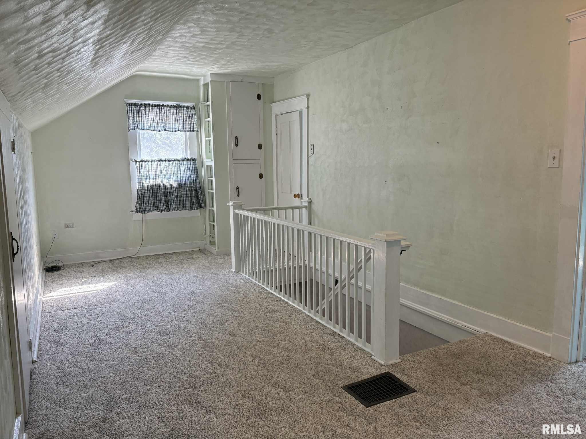 1006 Christopher Court Quincy, IL 62305 - Photo 17 of 28