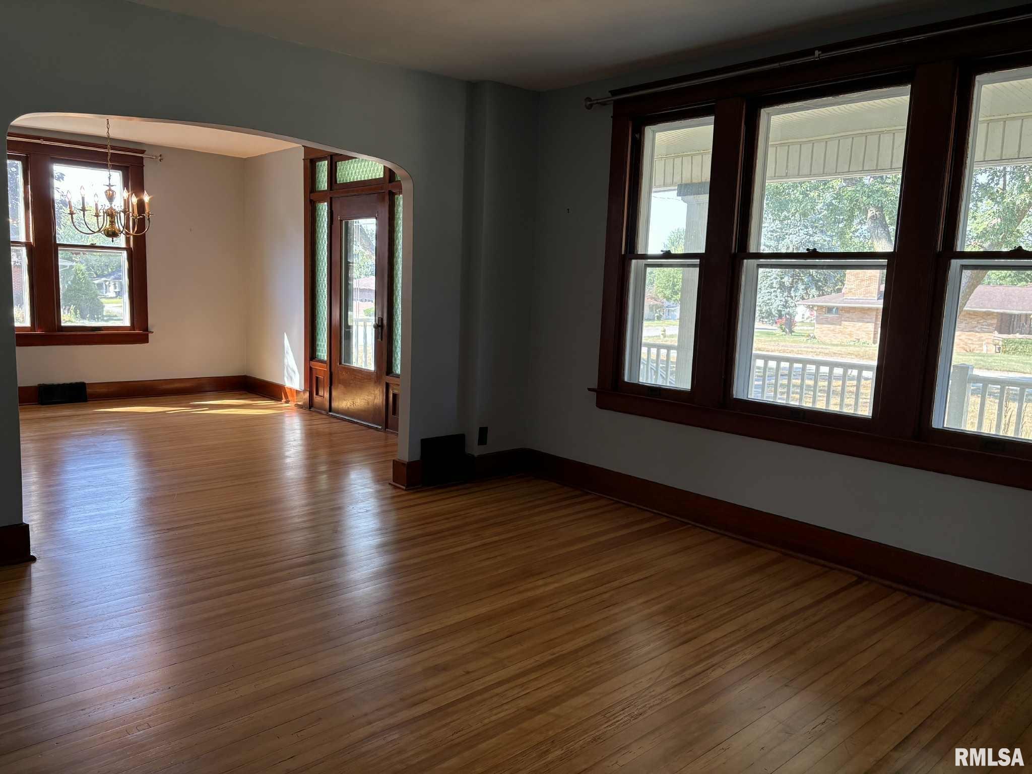 1006 Christopher Court Quincy, IL 62305 - Photo 10 of 28