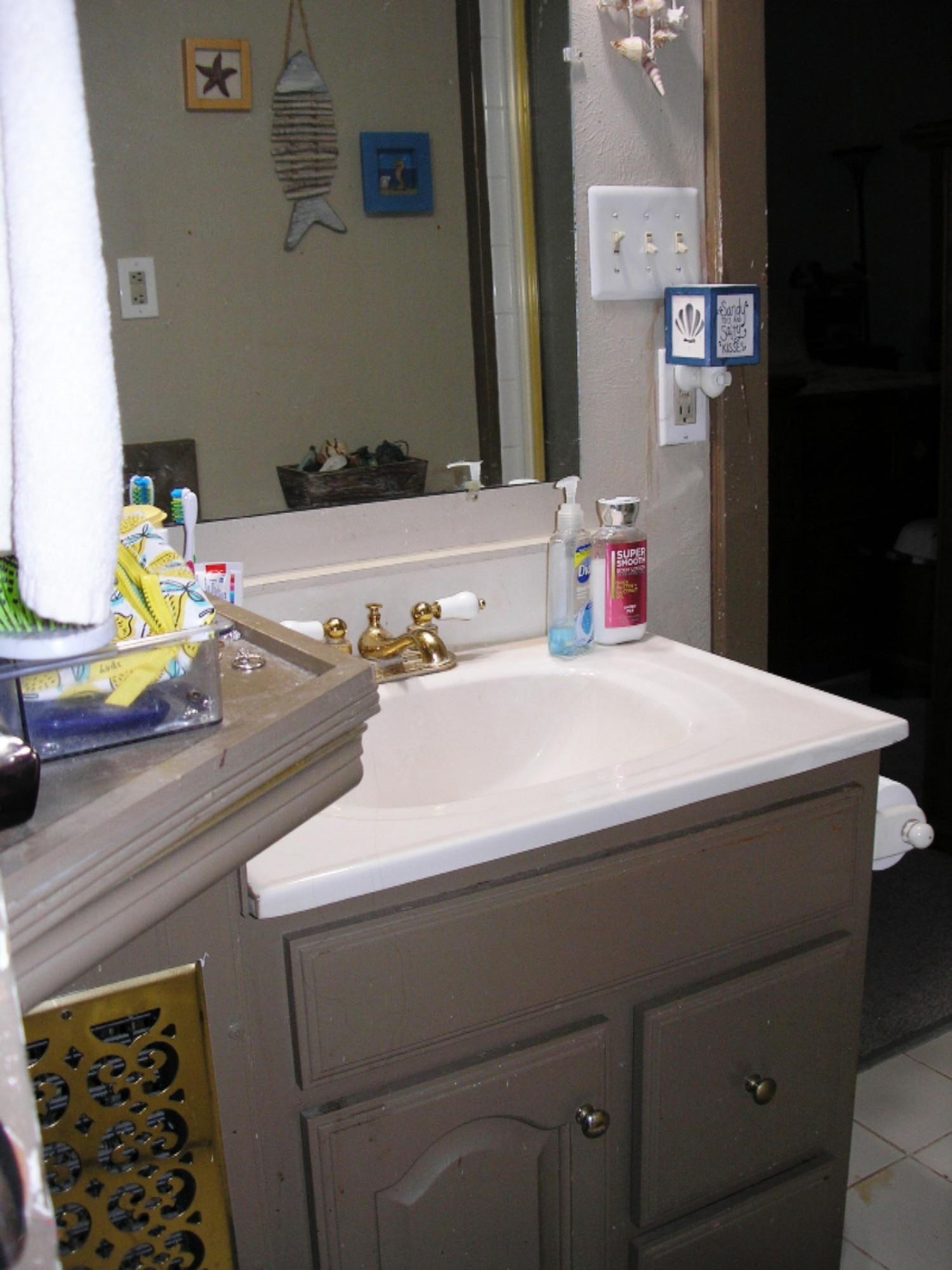 603 Portage Avenue Three Rivers, MI 49093 - Photo 12 of 36 603 Portage Ave - Inside 020