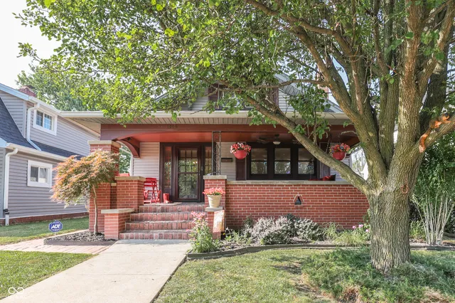 $325,000 | 1005 Main Street, Beech Grove, IN 46107