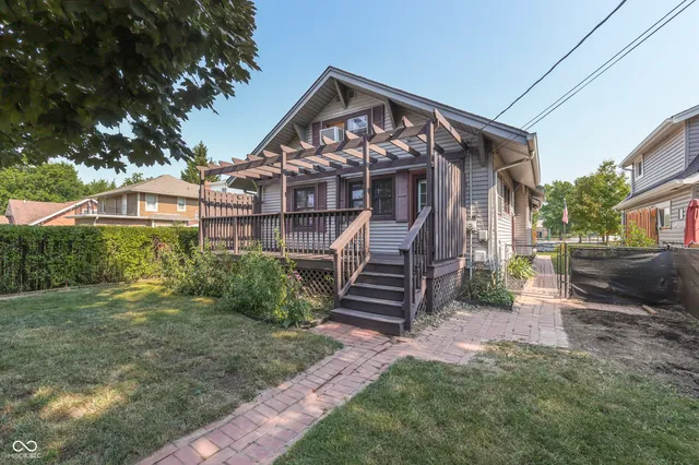 $325,000 | 1005 Main Street, Beech Grove, IN 46107