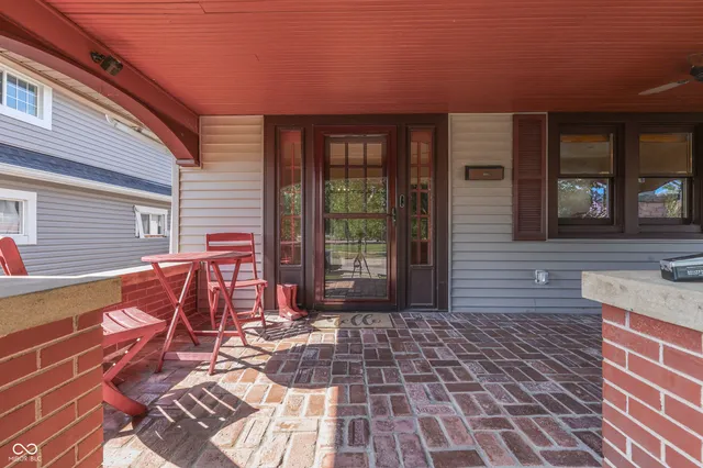 $325,000 | 1005 Main Street, Beech Grove, IN 46107