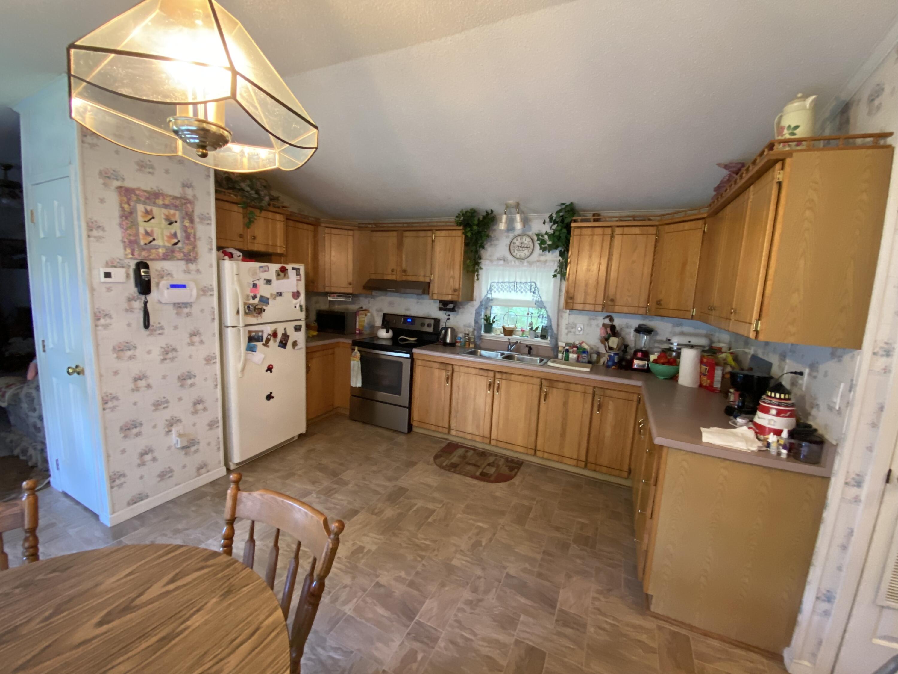 33 East Benton Road Benton, ME 04901 - Photo 11 of 19 11 Kitchen