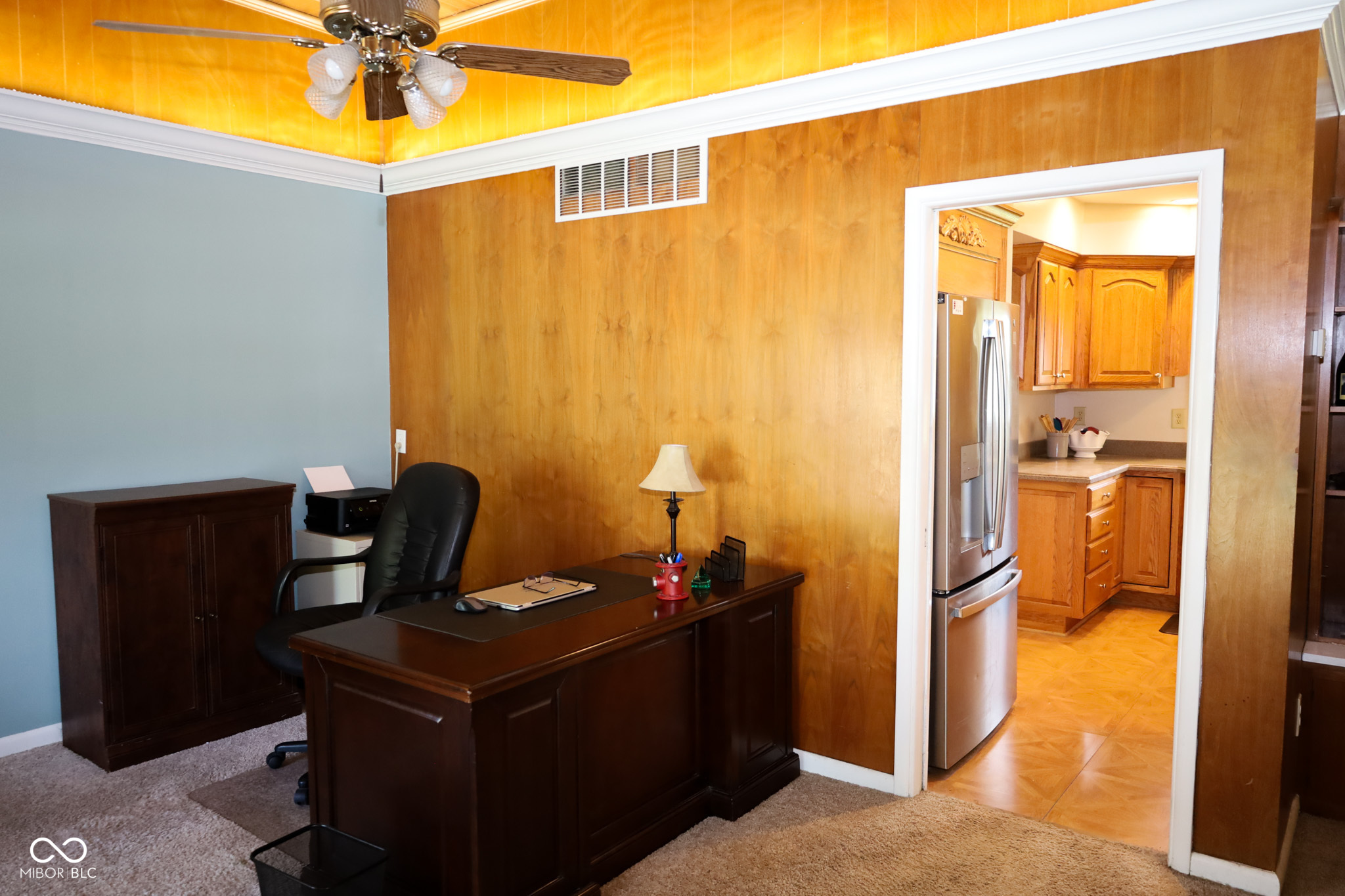 40 West Banta Road Indianapolis, IN 46217 - Photo 19 of 34