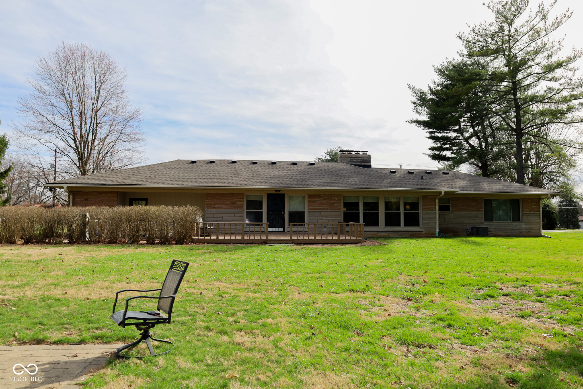40 West Banta Road Indianapolis, IN 46217 - Photo 30 of 34
