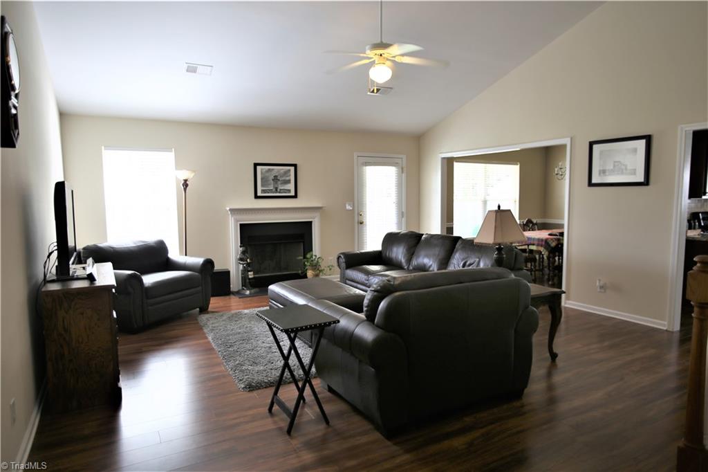 4709 Ridgefall Road Greensboro, NC 27410 - Photo 4 of 23