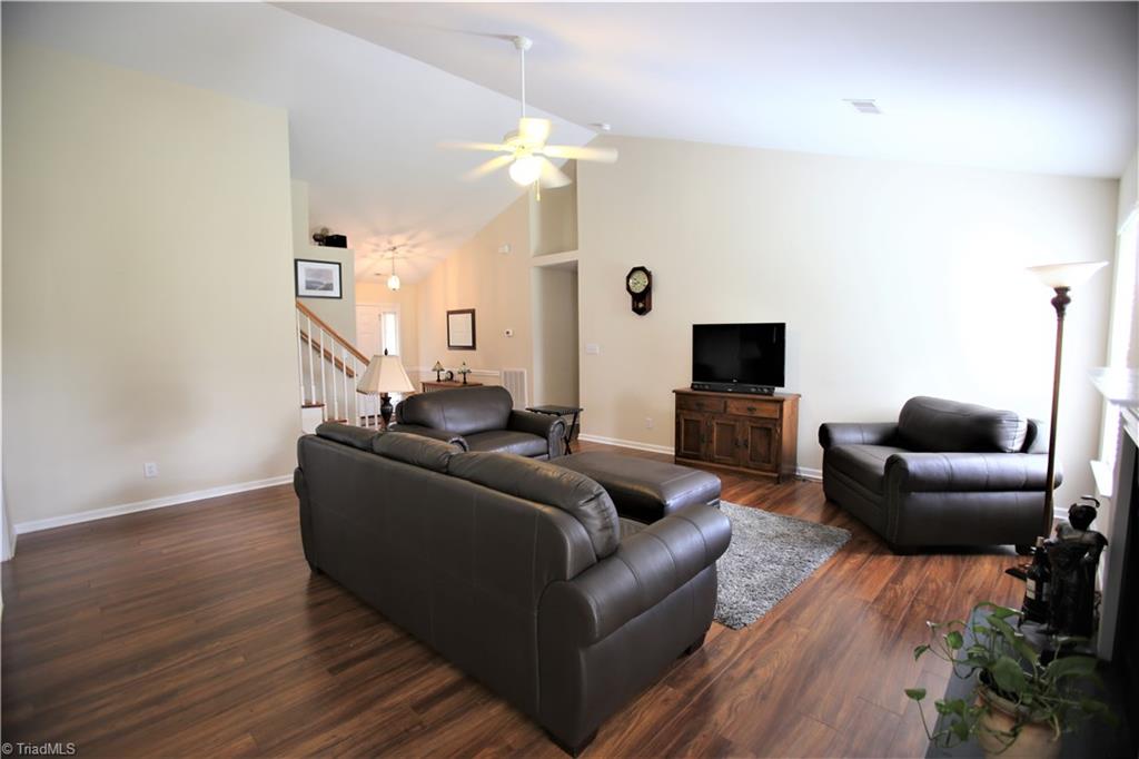 4709 Ridgefall Road Greensboro, NC 27410 - Photo 5 of 23