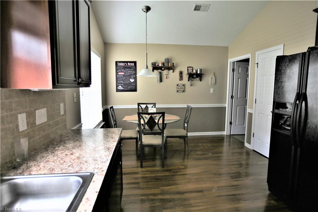 4709 Ridgefall Road Greensboro, NC 27410 - Photo 9 of 23