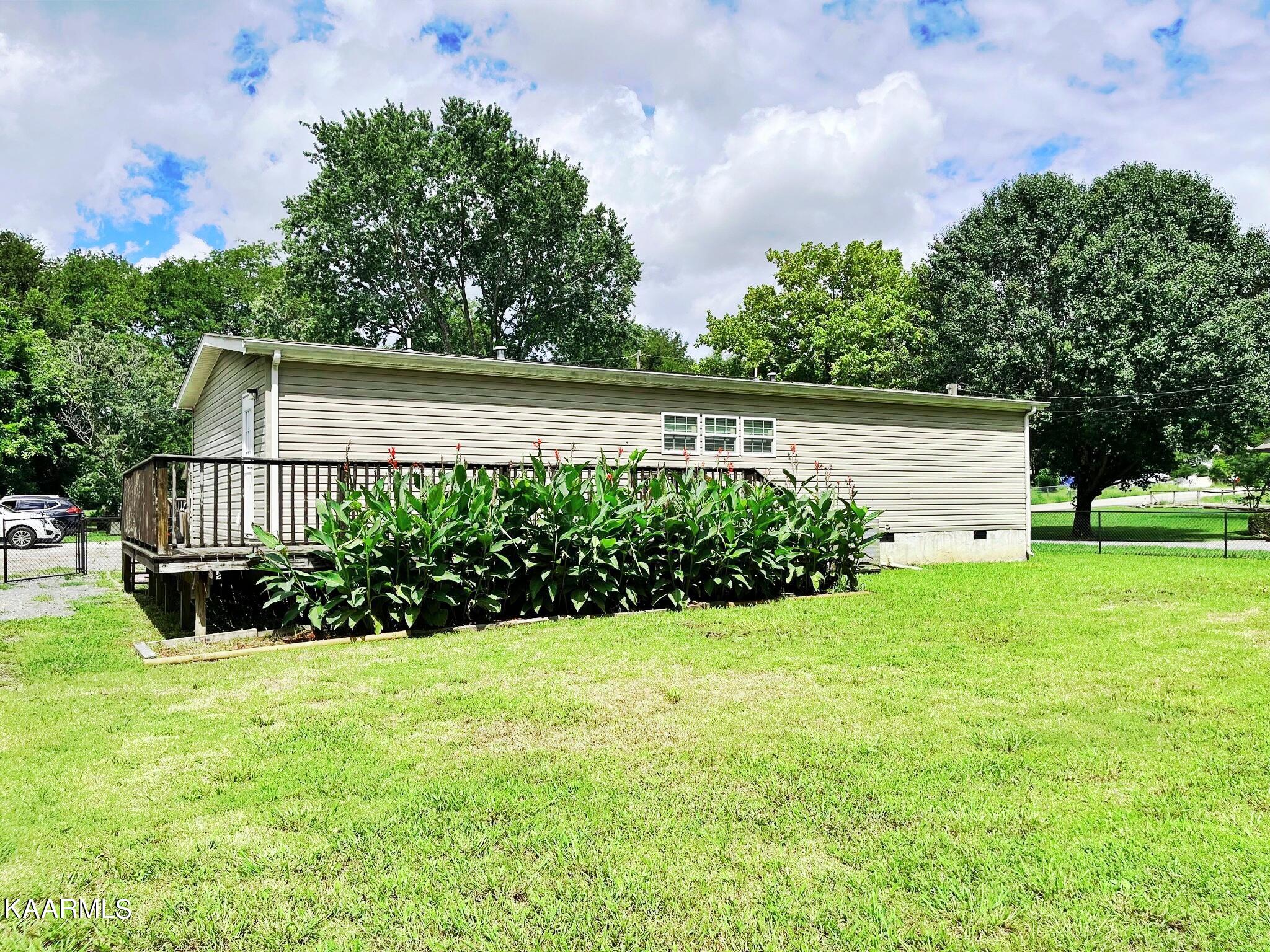 269 Ledge Lane Decatur, TN 37322 - Photo 5 of 40 296961628_430888149006165_98895745233973