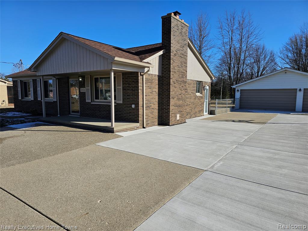 2458 Lindell Road Sterling Heights, MI 48310 - Photo 2 of 20