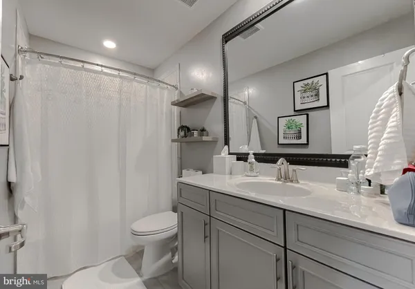 $2,950 | 23810 Myrtle Glen Way, California, MD 20619