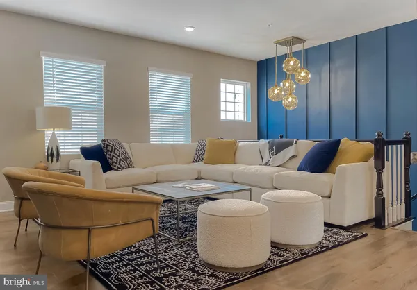 $2,950 | 23810 Myrtle Glen Way, California, MD 20619