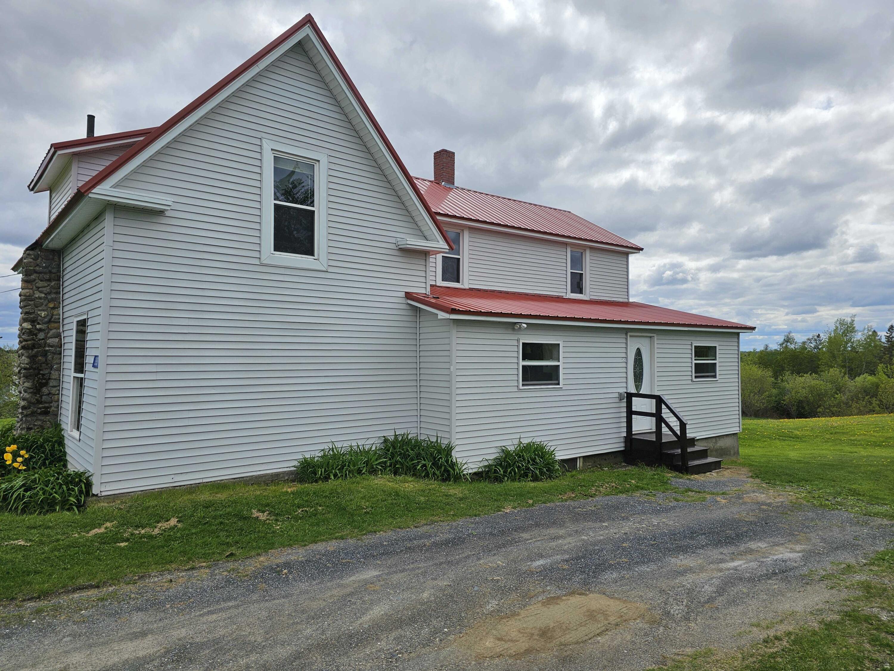 393 Main Street Limestone, ME 04750 - Photo 2 of 32 20250522_145946.MEDIUM