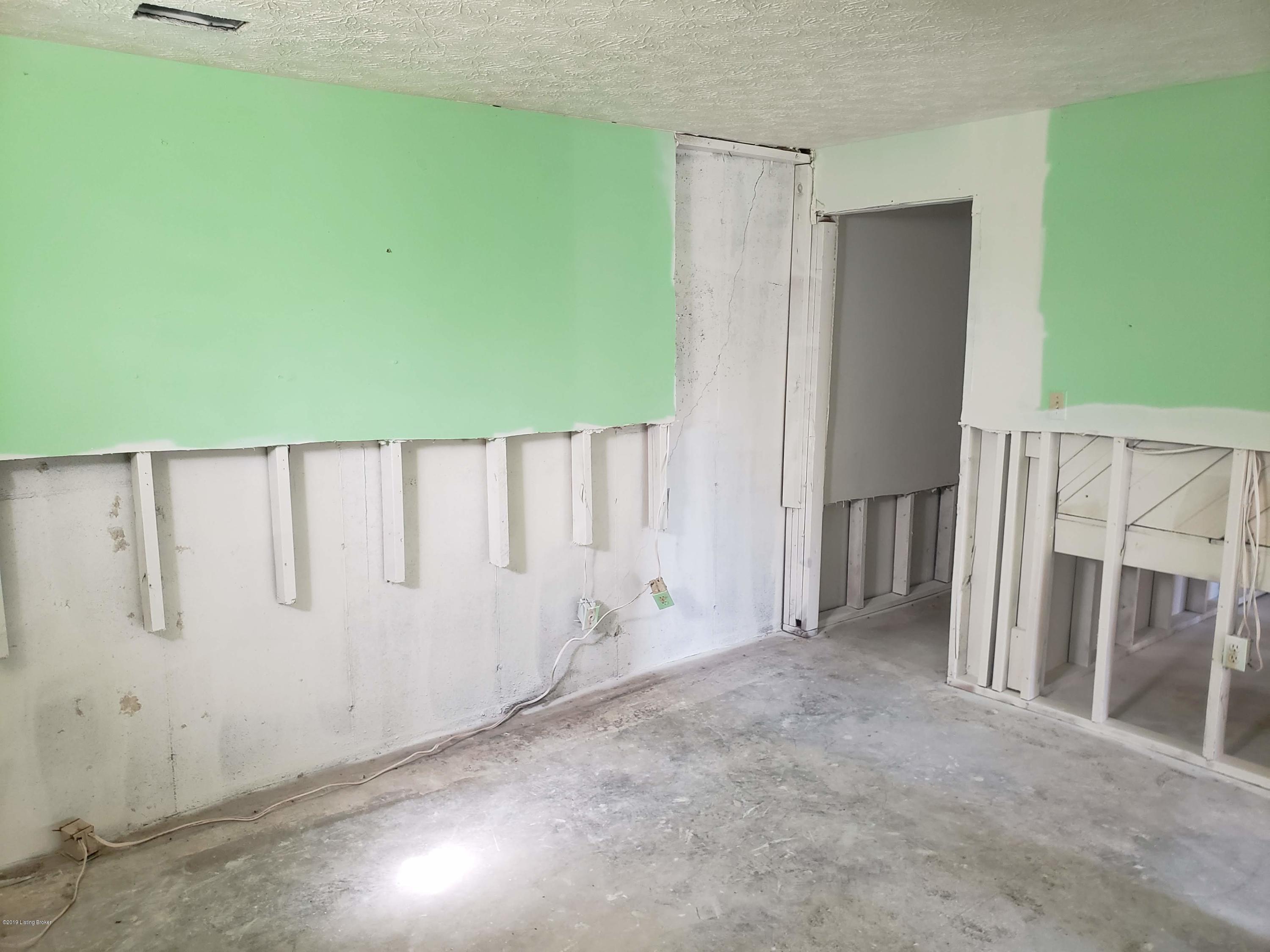 1300 Hickory Ridge Road Waddy, KY 40076 - Photo 17 of 32 basement room