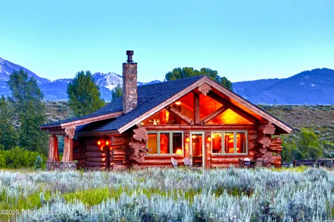 $6,975,000 | 10200 North West Meadow Road, Jackson, WY 83001