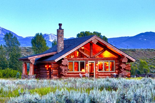 $6,975,000 | 10200 North West Meadow Road, Jackson, WY 83001