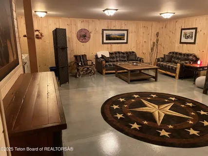 $6,975,000 | 10200 North West Meadow Road, Jackson, WY 83001