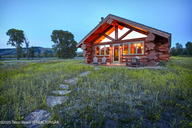 $6,975,000 | 10200 North West Meadow Road, Jackson, WY 83001