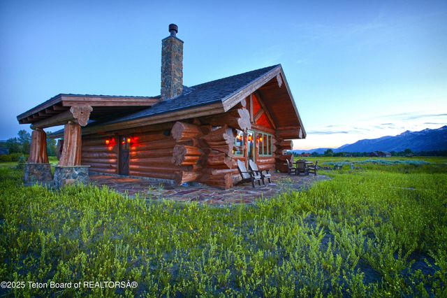 $6,975,000 | 10200 North West Meadow Road, Jackson, WY 83001