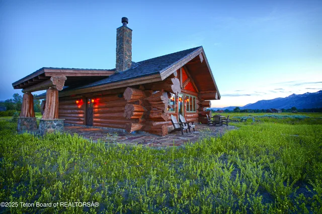 $6,975,000 | 10200 North West Meadow Road, Jackson, WY 83001