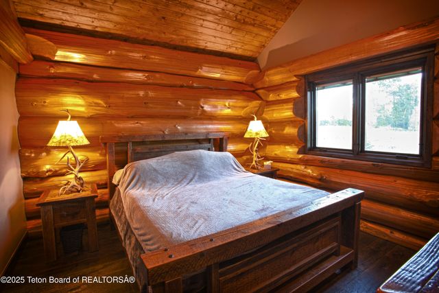 $6,975,000 | 10200 North West Meadow Road, Jackson, WY 83001