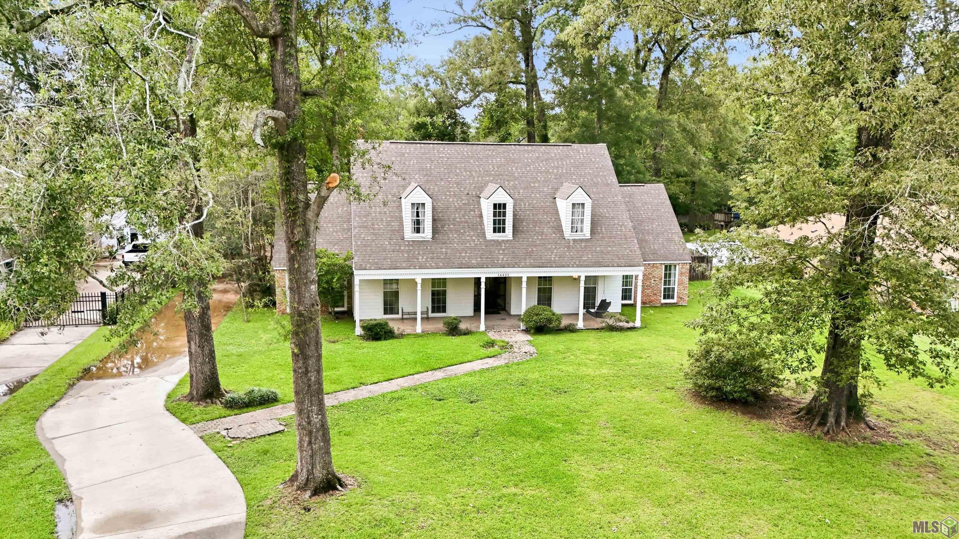 16425 Coliseum Avenue Baton Rouge, LA 70816 - Photo 2 of 27