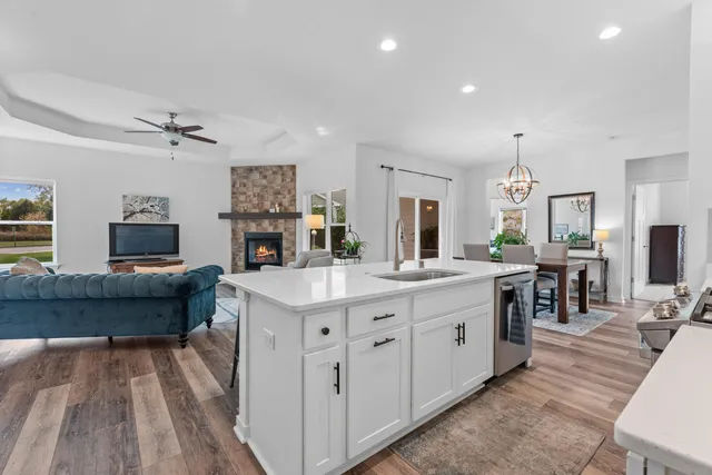 $390,900 | 757 Bridlewood Drive, Hartford, WI 53027