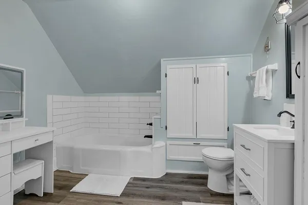 $250,000 | 724 East Centre Street, Royalton, MN 56373